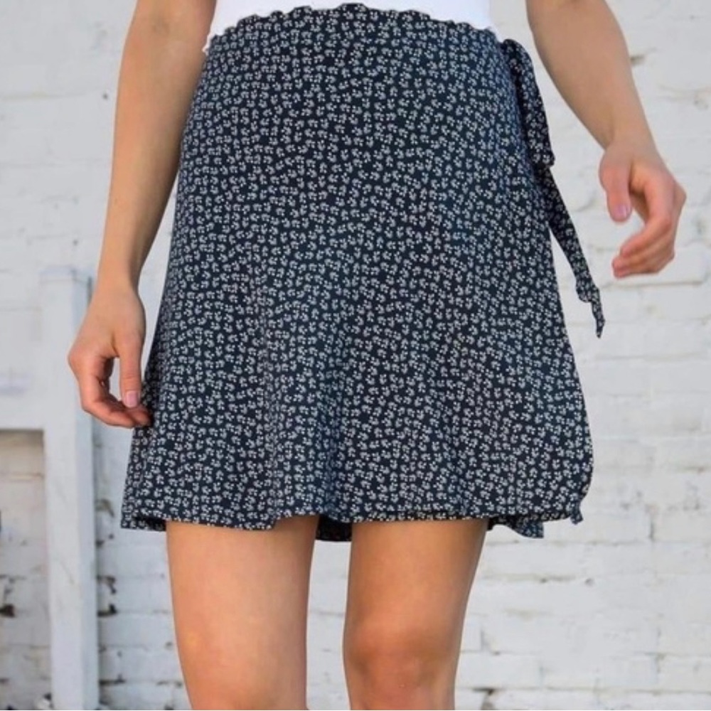 Brandy Melville Genevieve wrap skirt